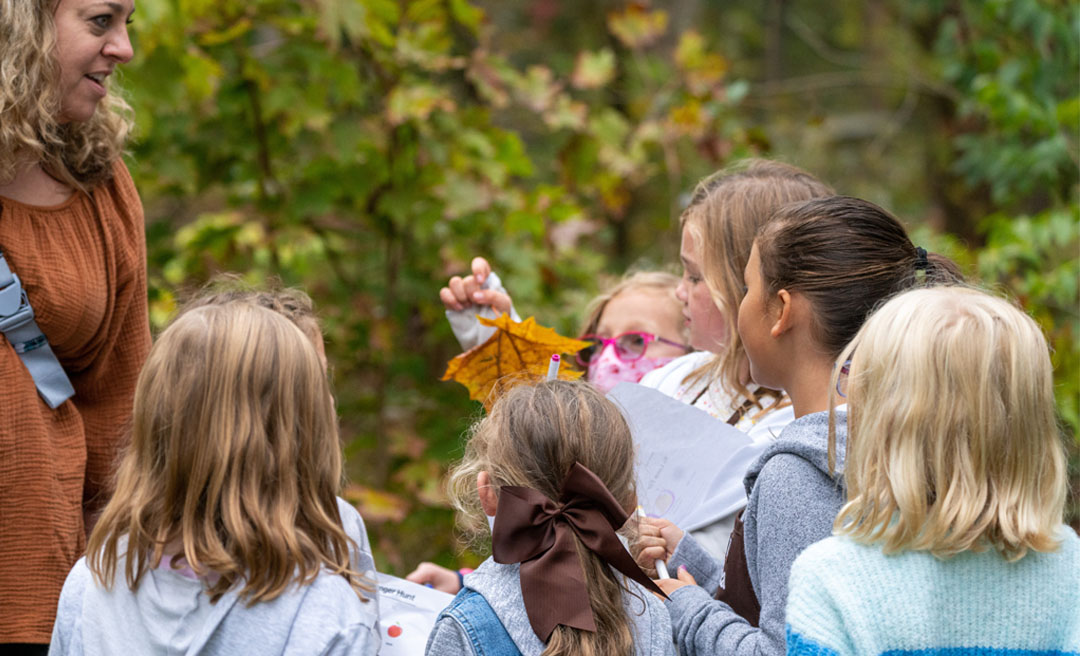 a group of girls in a circle